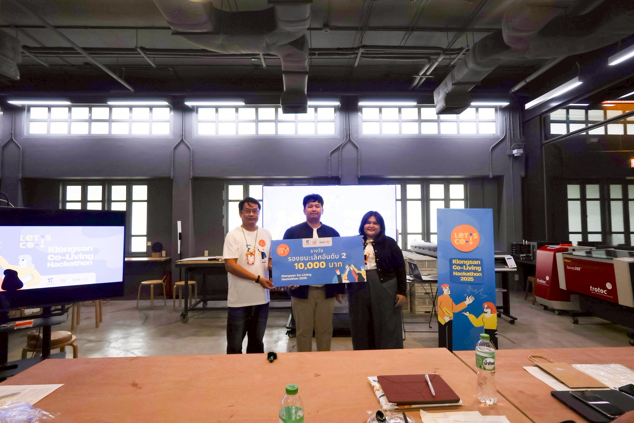 LINE_ALBUM_Co-living Hackathon_251018_10