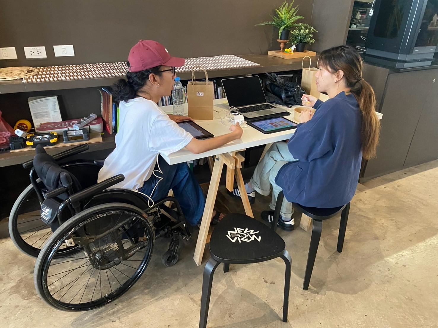 LINE_ALBUM_Co-living Hackathon_251018_3